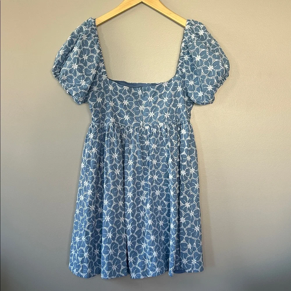 Lulus Fit to Frolic Blue Floral Eyelet Puff Sleeve‎ Babydoll Mini Dress Sz Small - Picture 7 of 12